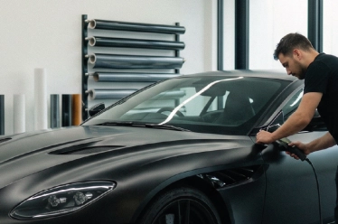 Comment choisir un film de covering pour voiture ?